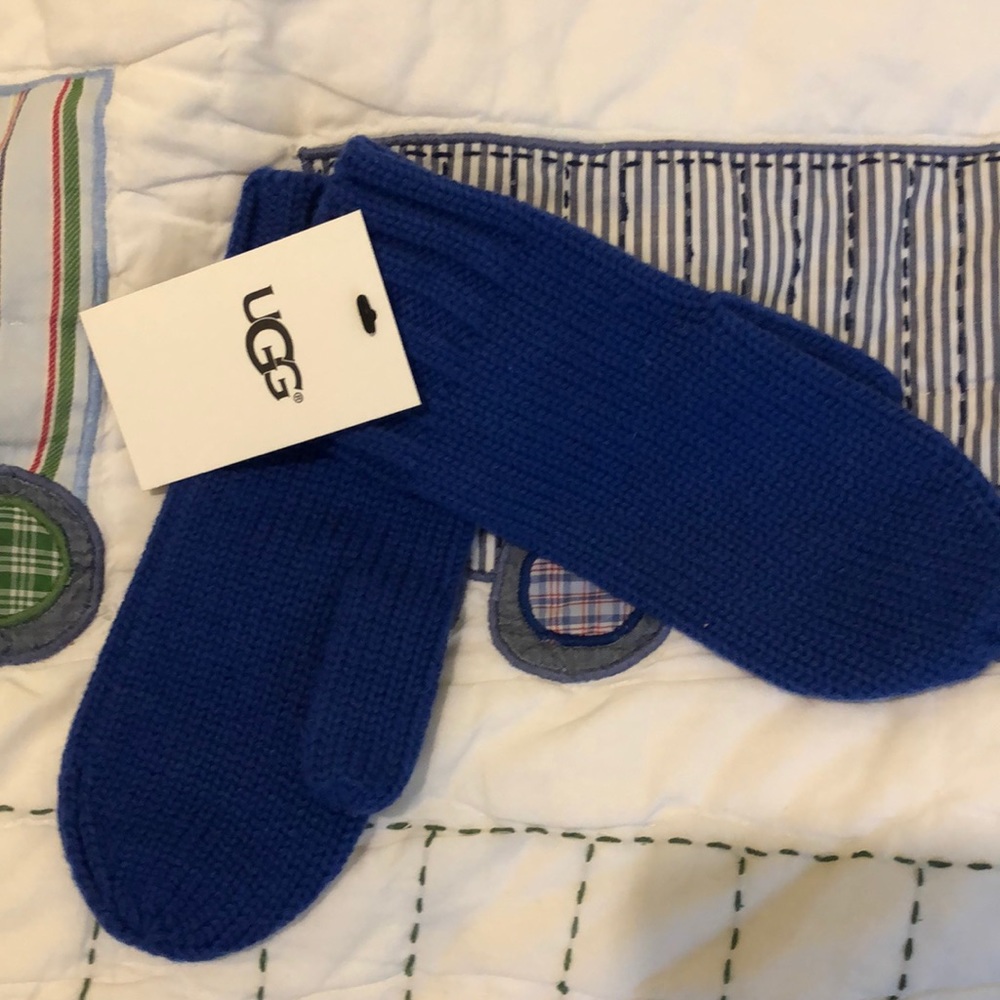 🔥🔥UGG Knit Mitten. - Picture 6 of 6